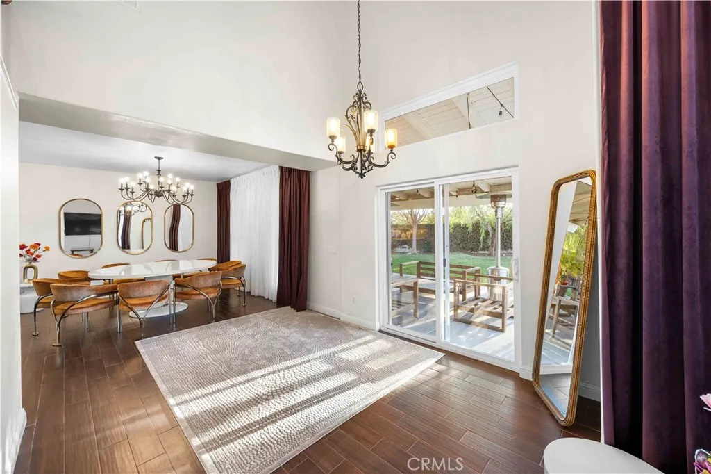 27503 Wellsley Way, Valencia, California 91354 home-pic-5